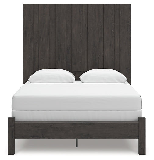 Fraluna Queen Panel Bed with Mirrored Dresser, Chest and Nightstand